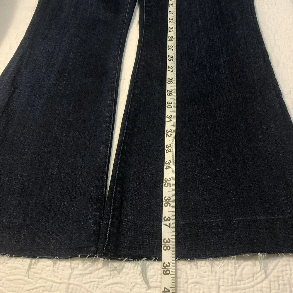 Pilcro Anthropologie Jeans Flare Denim Raw Hem & Pockets Womens Size 29